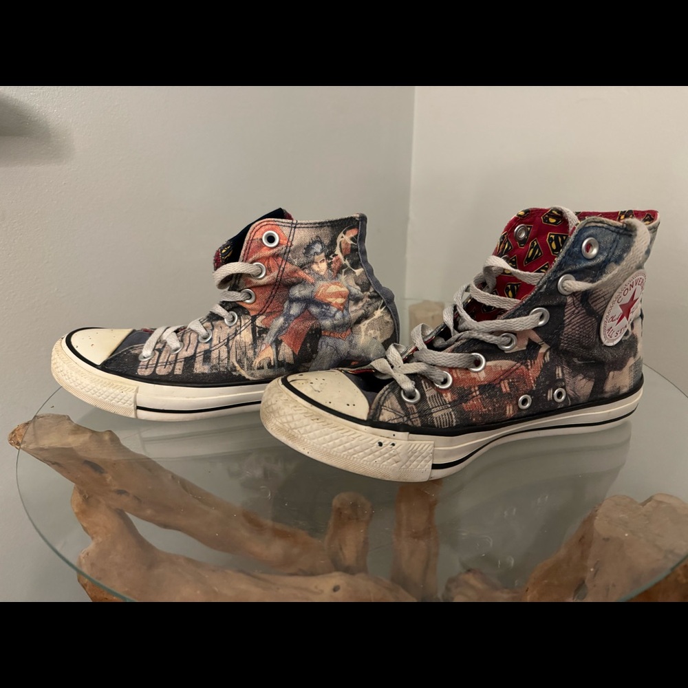 Converse All Star Hi Top Graffiti Superman Comics Sneaker Shoes Men's 5  Wo's 7